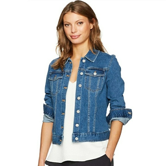 🚺 NWOT CALVIN KLEIN JEANS Trucker Jean Jacket - Picture 1 of 5